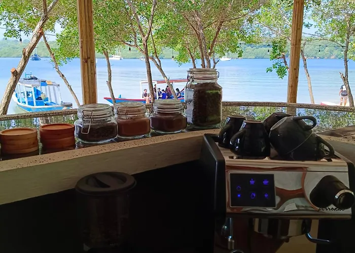 Pasir Putih - Menjangan Lodge Banyuwedang