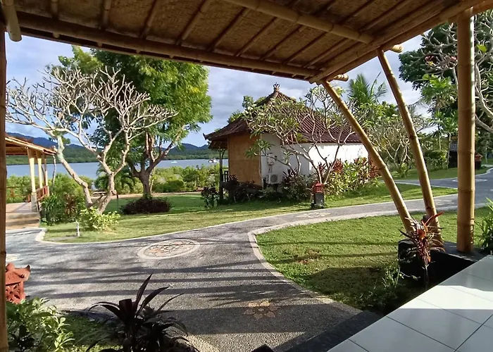 Pasir Putih - Menjangan * Banyuwedang