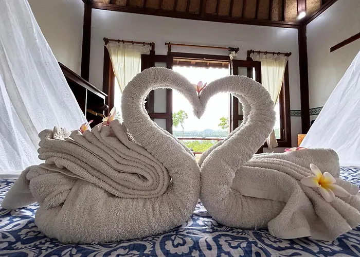 Orman Evi Pasir Putih - Menjangan