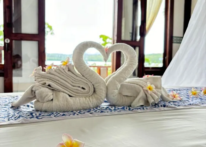 Lodge Pasir Putih - Menjangan
