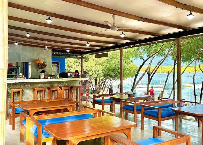 Pasir Putih - Menjangan Orman Evi *